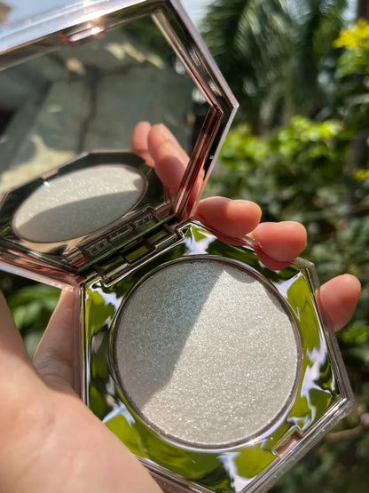 Fenty Beauty Popular High Gloss Brightening Facial Effect Stereoscopic Facial Makeup Create A 3D Sparkling Diamond Light Effect