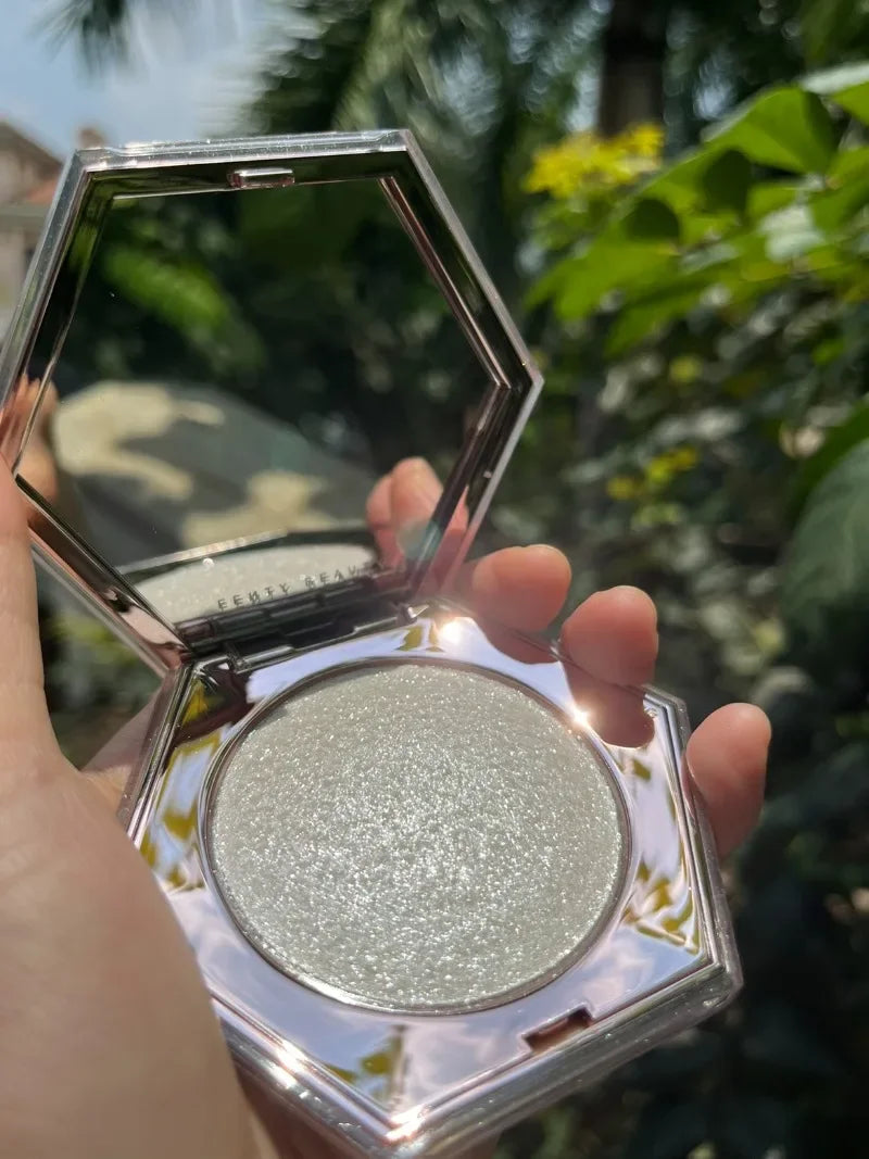 Fenty Beauty Popular High Gloss Brightening Facial Effect Stereoscopic Facial Makeup Create A 3D Sparkling Diamond Light Effect